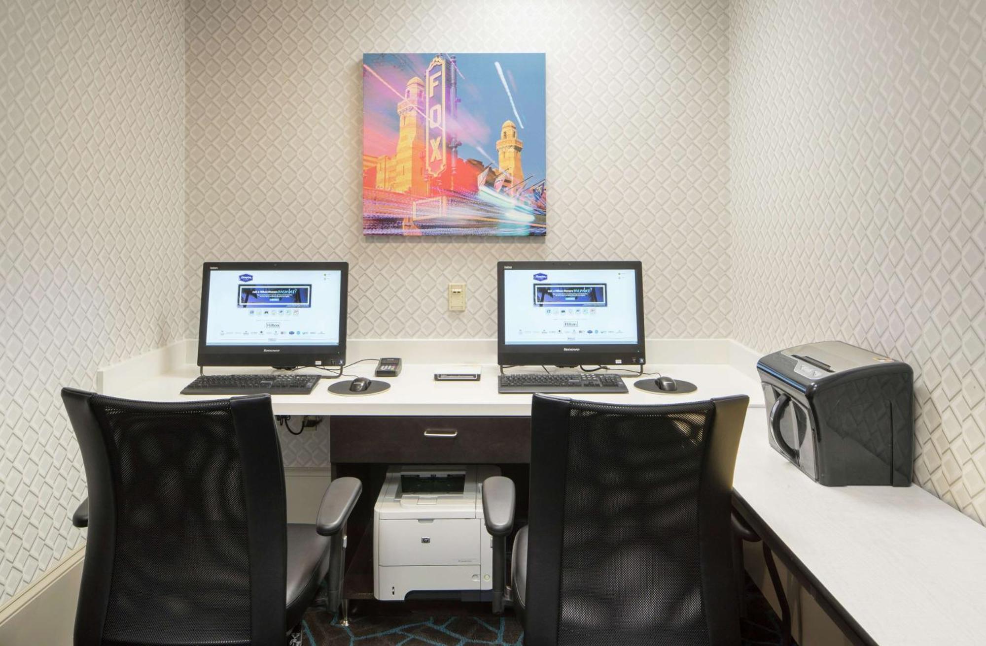 Hampton Inn & Suites Atlanta-Downtown Экстерьер фото