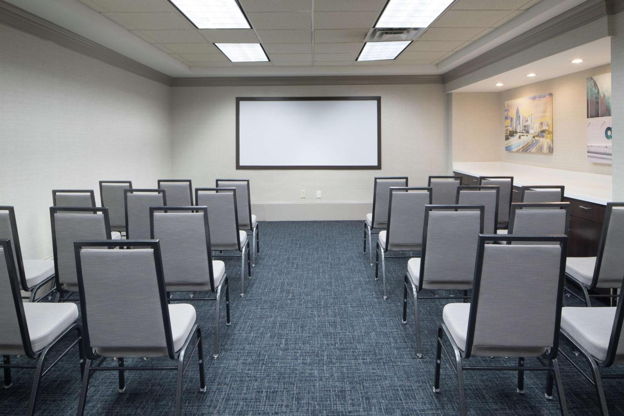 Hampton Inn & Suites Atlanta-Downtown Экстерьер фото