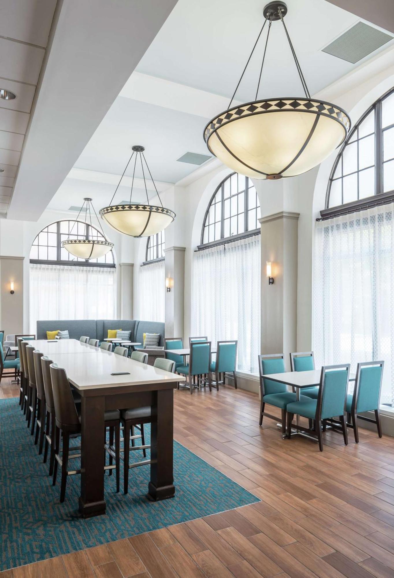 Hampton Inn & Suites Atlanta-Downtown Экстерьер фото