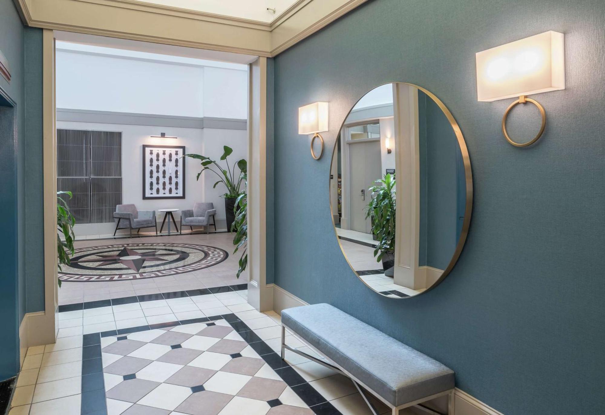 Hampton Inn & Suites Atlanta-Downtown Экстерьер фото