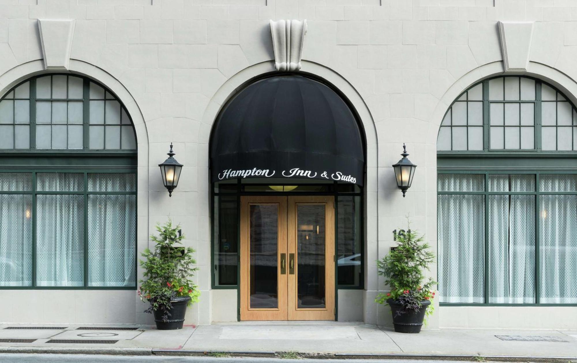 Hampton Inn & Suites Atlanta-Downtown Экстерьер фото
