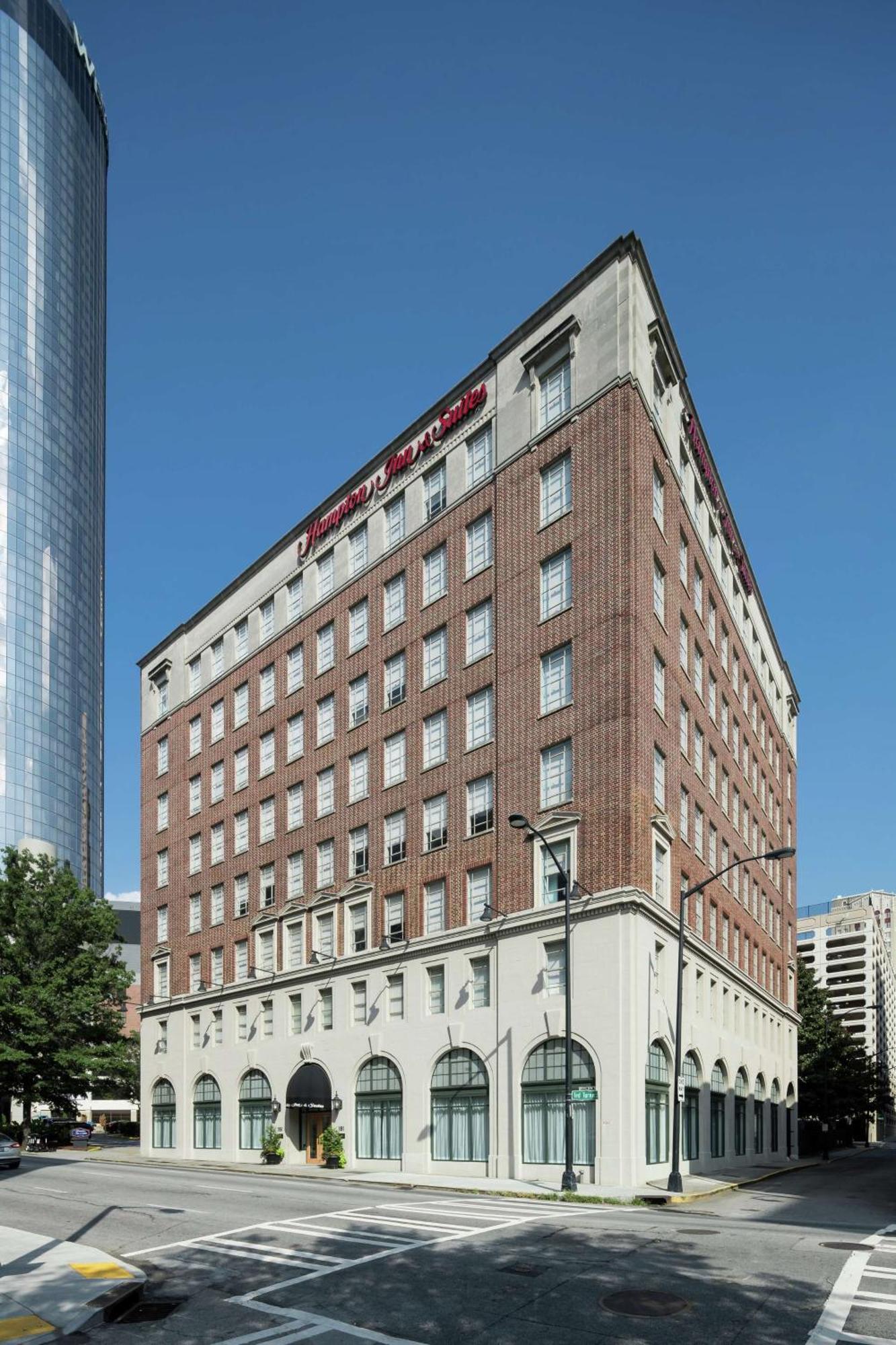 Hampton Inn & Suites Atlanta-Downtown Экстерьер фото