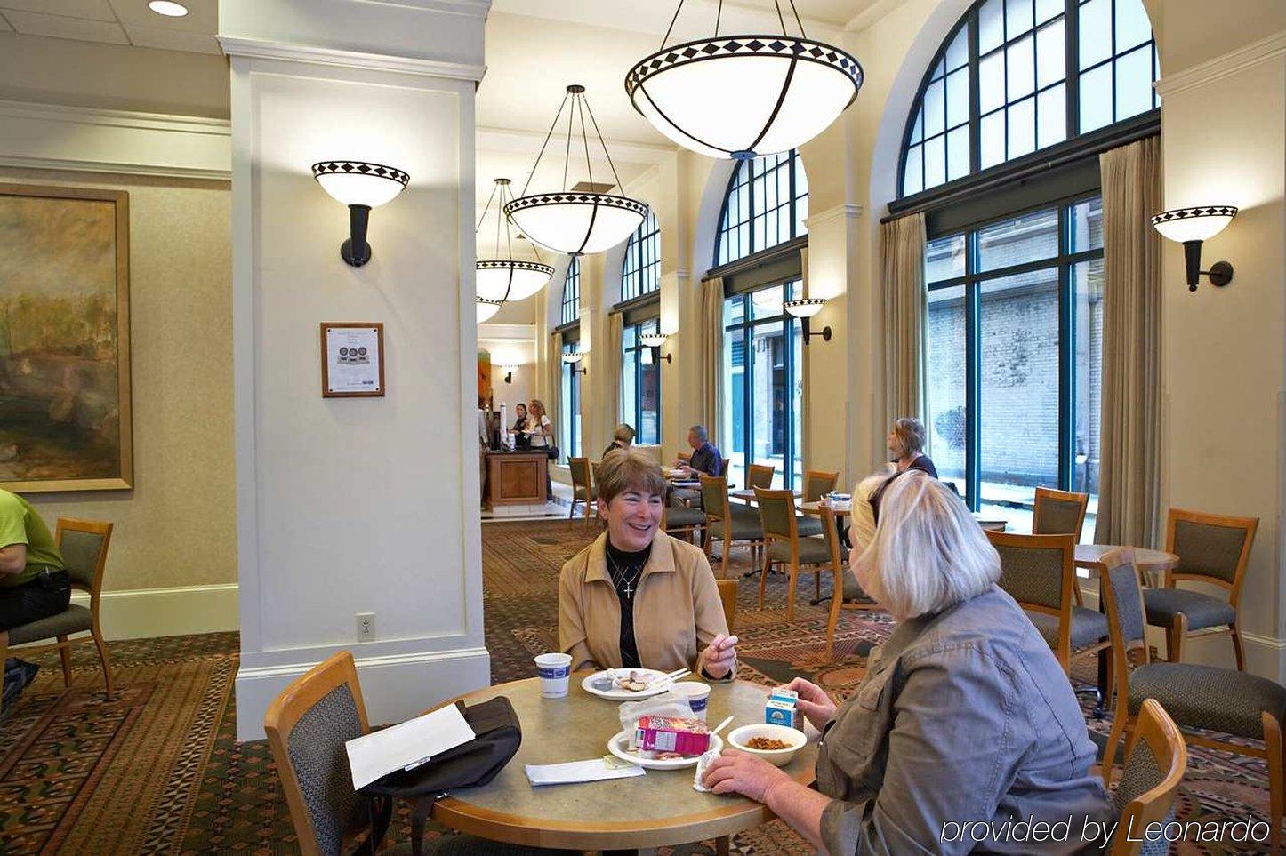 Hampton Inn & Suites Atlanta-Downtown Ресторан фото